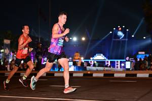 BIB: 466, 220
                            <button type="button" onclick="openModal(15050256)" class="btn btn-primary btn-sm float-right btn-popup" data-toggle="modal" data-target=".modal-high-quality">
                        <i class="fas fa-shopping-cart"></i> Add to Cart
                    </button>
                                            <button type="button" onclick="isThisMe(15050256, true)" class="btn btn-success btn-sm float-right btn-popup btn-isme hidden" data-toggle="tooltip" data-placement="bottom" title="นี่คือรูปของคุณใช่ไหม คลิกที่นี่เพื่อเอาเข้าอัลบั้ม">
                        <i class="fas fa-plus"></i> Add to album
                    </button>
                    <button type="button" onclick="isThisMe(15050256, false)" class="btn btn-warning btn-sm float-right btn-popup btn-isnotme hidden">
                        <i class="fas fa-ban"></i> Remove from album
                    </button>